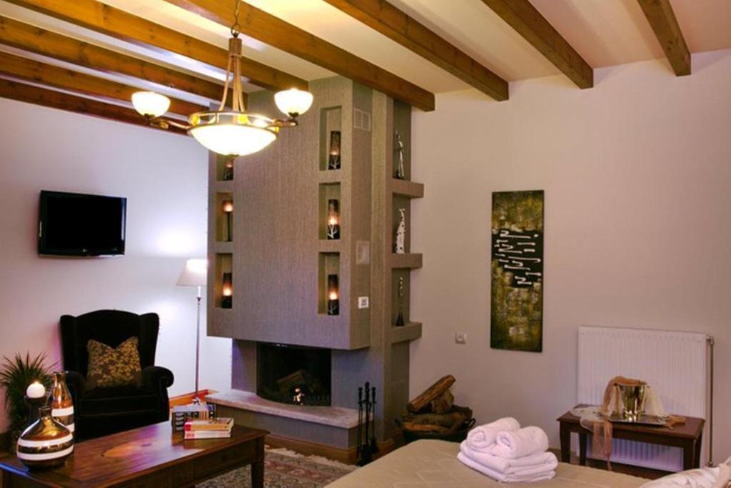 Methexis Boutique Hotel ديميتسانا الغرفة الصورة